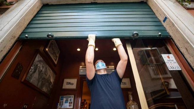 Firenze Riapertura Col Freno Tirato Per Negozi E Ristoranti E C E Gia Chi Vuole Chiudere Cronaca