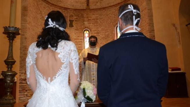 Coronavirus Bologna Sposa Positiva Invitati Alle Nozze In Quarantena Cronaca Ilrestodelcarlino It