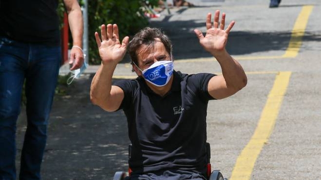 Download Incidente Zanardi Non Mollare Campione Le Parole Dei Politici For iPhone Free Get Wallpaper Incidente Zanardi Non Mollare Campione Le Parole Dei Politici For iPhone Free