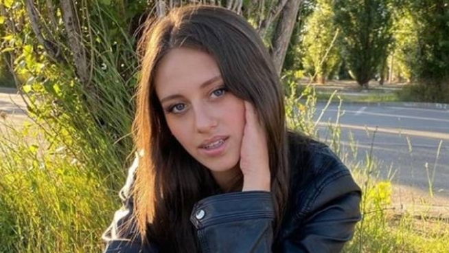 Ragazza Morta A Mykonos Addio Carlotta Ti Abbiamo Visto Crescere Cronaca Lanazione It