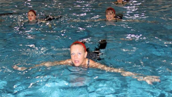Il Fitness In Acqua Riparte Con Un Ciclo Di Allenamenti Estivi Sport Lanazione It