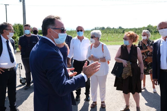 Arrigo Levi Funerali Anche La Corona Di Fiori Di Mattarella Per Il Giornalista Cronaca