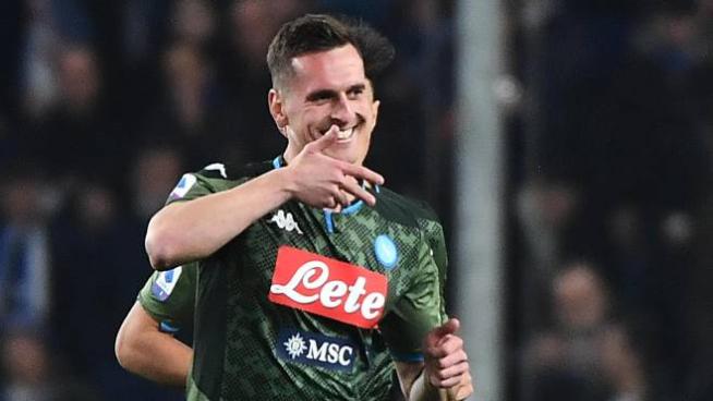 Calciomercato Scatta Il Domino Dzeko Alla Juve Milik Alla Roma E Under Al Napoli Sport Calcio