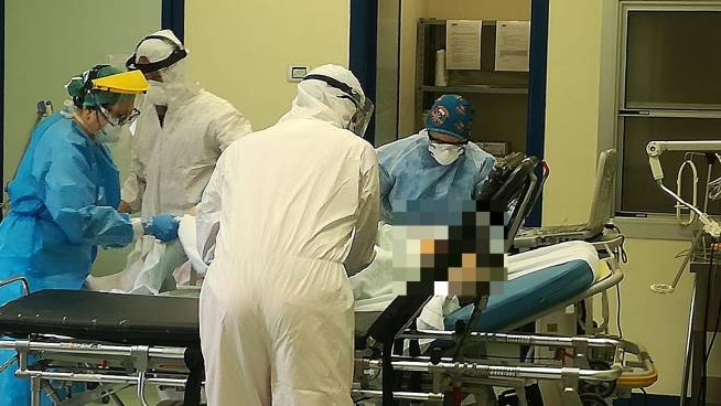 Covid Ospedale Modena Un Paziente Positivo Contagia Vicino Di Letto Cronaca Ilrestodelcarlino It