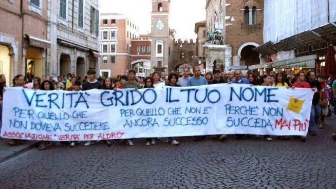 Federico Aldrovandi 15 Anni Dopo L Incubo Si Ripete Cronaca Ilrestodelcarlino It