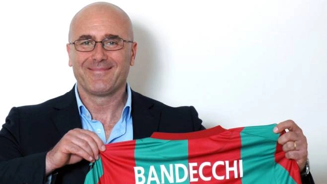 https://immagini.quotidiano.net/?url=http%3A%2F%2Fp1014p.quotidiano.net%3A80%2Fpolopoly_fs%2F1.5673948.1604318514%21%2FhttpImage%2Fimage.jpg_gen%2Fderivatives%2Fwidescreen%2Fimage.jpg&h=368&fmt=webp