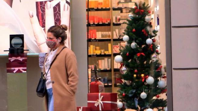 Dpcm Natale Governo Al Lavoro Ecco Le Ipotesi Per La Zona Rossa Cronaca Ilgiorno It