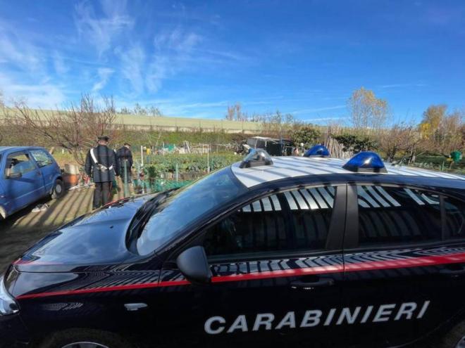 Resti umani sul campo a Firenze, altro orrore: la terza valigia, questa volta una vittima femminile