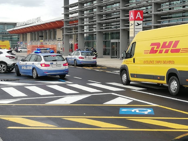 Vaccino Pfizer Marche Le Foto Cronaca Ilrestodelcarlino It