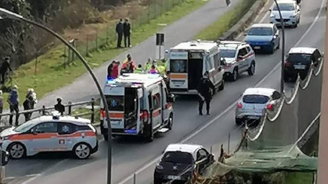 Incidente A Vertova Muore Investito Da Un Pirata Mentre Attraversa La Strada Cronaca