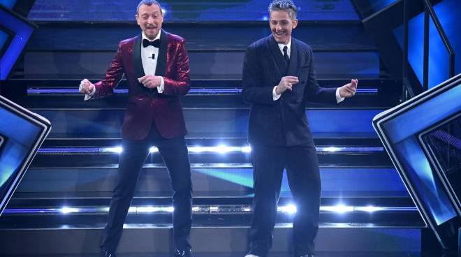 Sanremo La Scaletta Di Giovedi Ospiti Cover Duetti E Ordine Di Esibizione