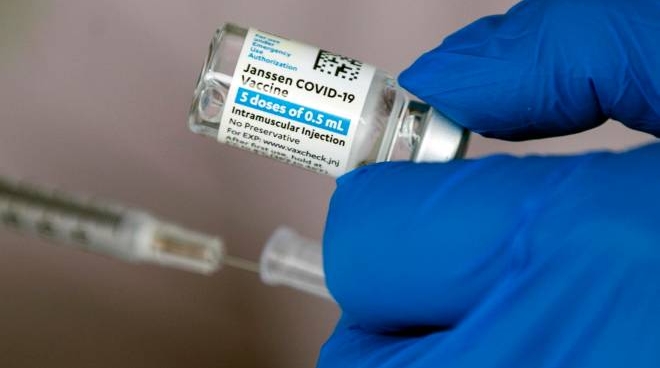 vaccino johnson johnson ema nuovi effetti collaterali ecco quali sono cronaca ilgiorno it