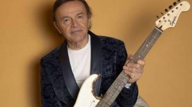 دفعة الأمراض المعدية الحسد Chitarrista Dei Pooh Thaiwheelchairsfordogs Com