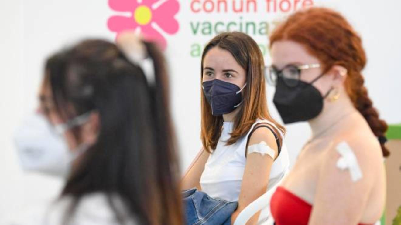 vaccino covid come spostare l appuntamento regione per regione prima dose e richiamo cronaca