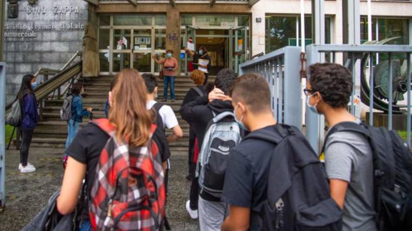 Calendario Scolastico 2021 2022 Marche Ecco Le Date Cronaca Ilrestodelcarlino It Calendario 2022 Marche