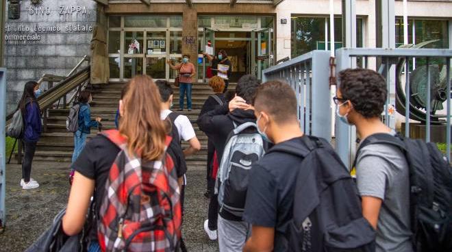 Calendario Scolastico 2021 2022 Marche Ecco Le Date Cronaca Ilrestodelcarlino It Calendario Scolastico Bologna 2022