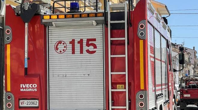 Un camion dei vigili del fuoco