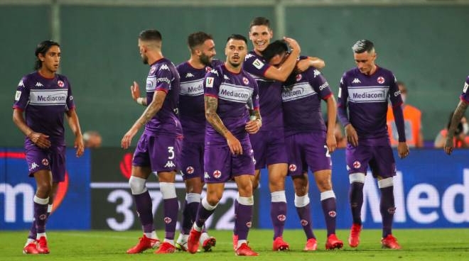 Fiorentina-Cosenza 4-0: viola a valanga trascinati da Vlahovic e Gonzalez - Sport - Calcio - lanazione.it