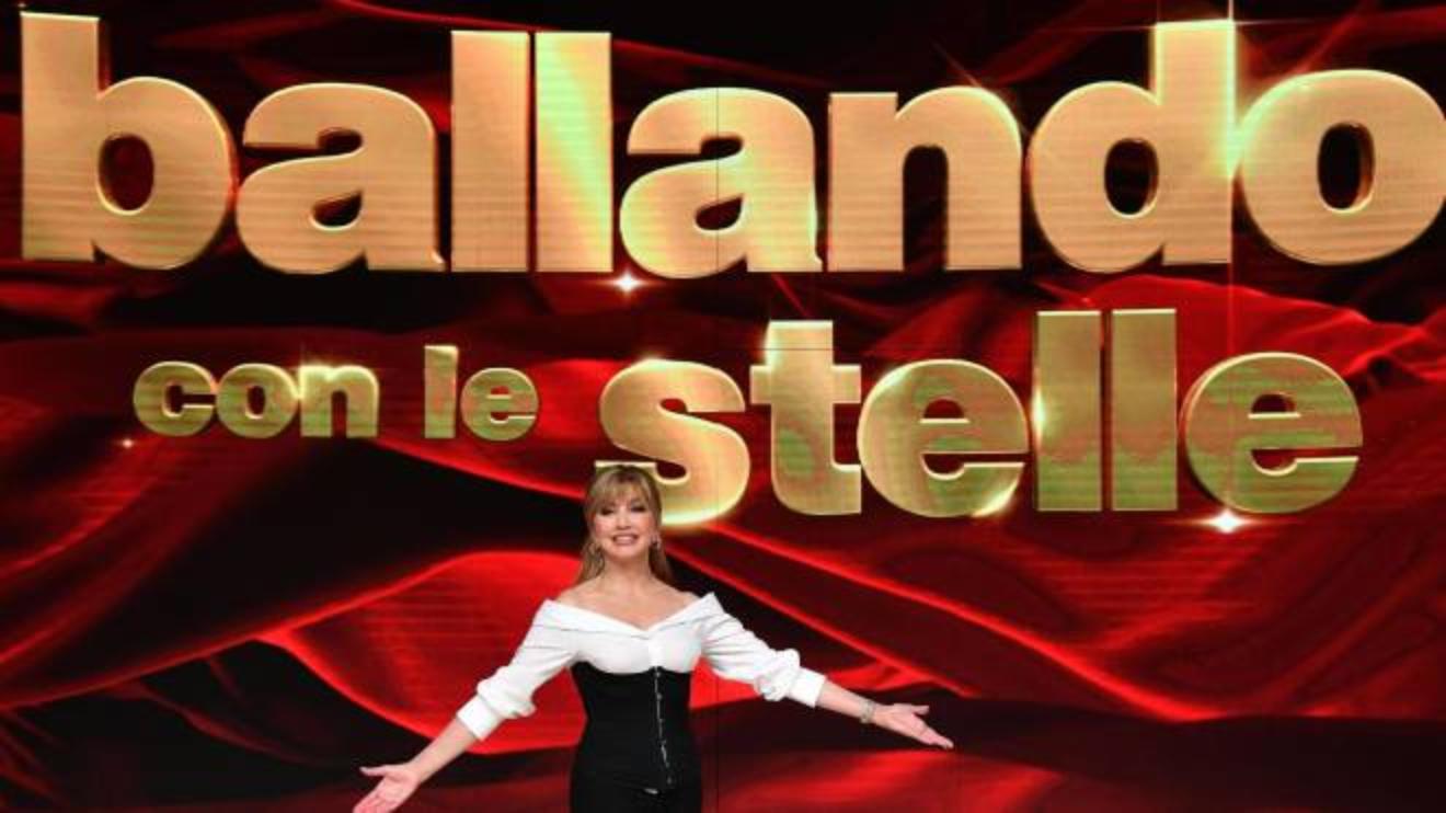 ballando con le stelle 2021 tutte le coppie il cast al completo spettacoli ilgiorno it