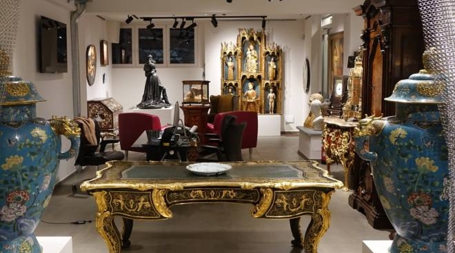 Un dettaglio dell’opera di Fontana che verrà rivelata