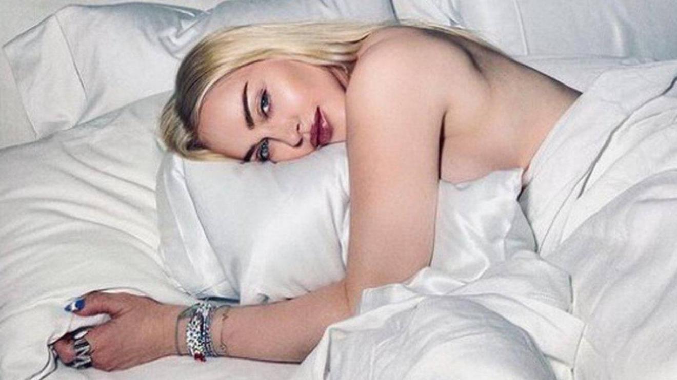 instagram rimuove foto hard di madonna la diva censurato un capezzolo vergogna cronaca