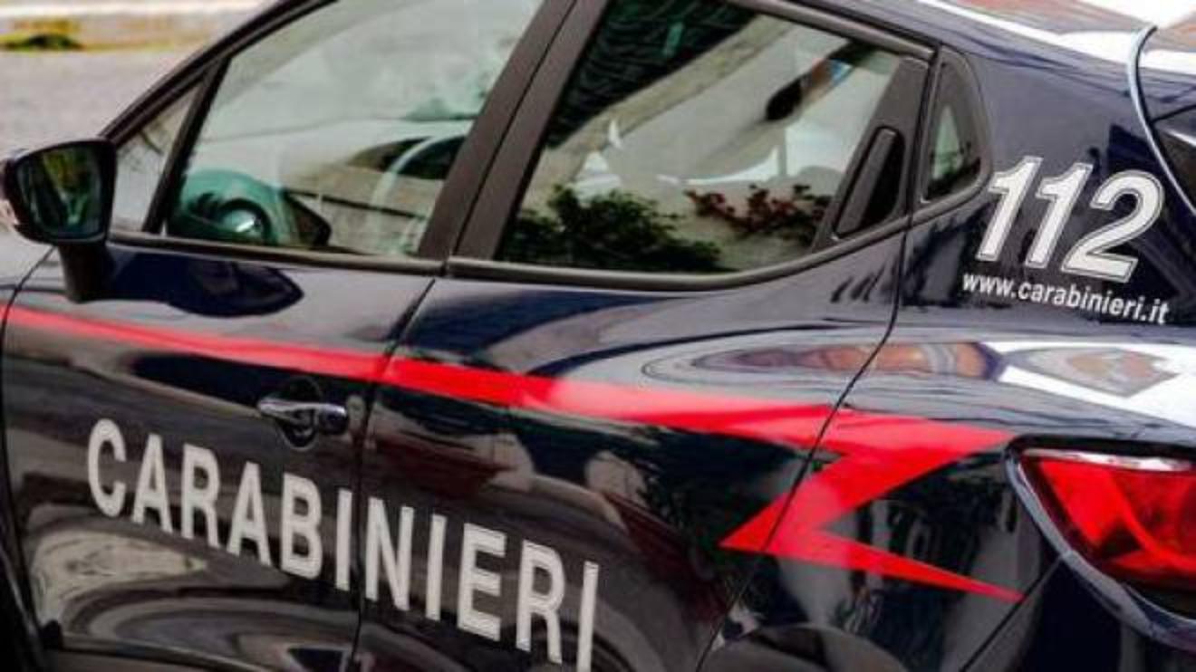 cerro maggiore calci e pugni ai carabinieri 30enne finisce in carcere cronaca ilgiorno it