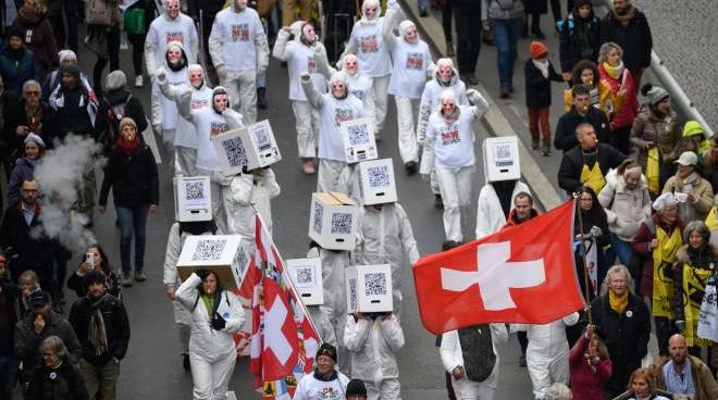 svizzera referendum sul green pass vince il si esteri quotidiano net