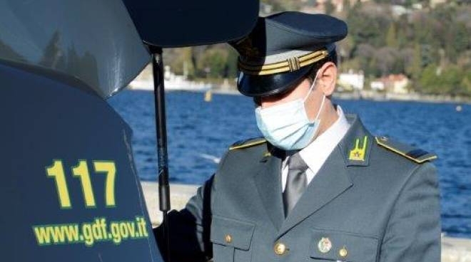 Un militare delle Fiamme Gialle
