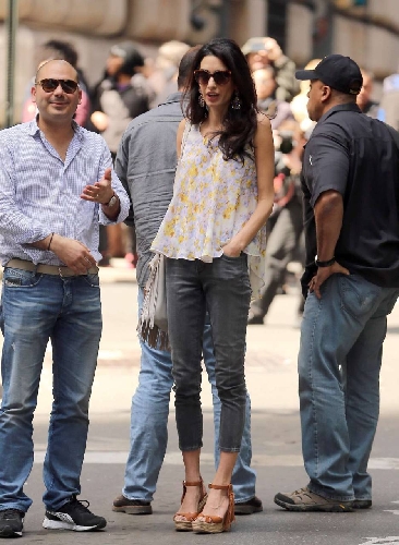 Amal E George Tenerezze Sul Set Magrezza Eccessiva Per Lei Cronaca Quotidiano Net