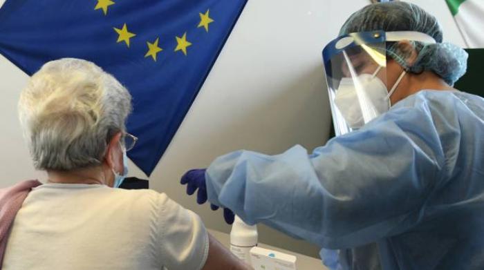 Prenotazione vaccino covid over 80 in lombardia: come e dove farla Prenotazione vaccino Covid: ecco come fare con Poste Italiane - Cronaca