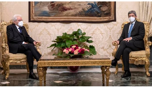 Sergio Mattarella e Roberto Fico (Ansa) Sergio Mattarella e Roberto Fico (Ansa)