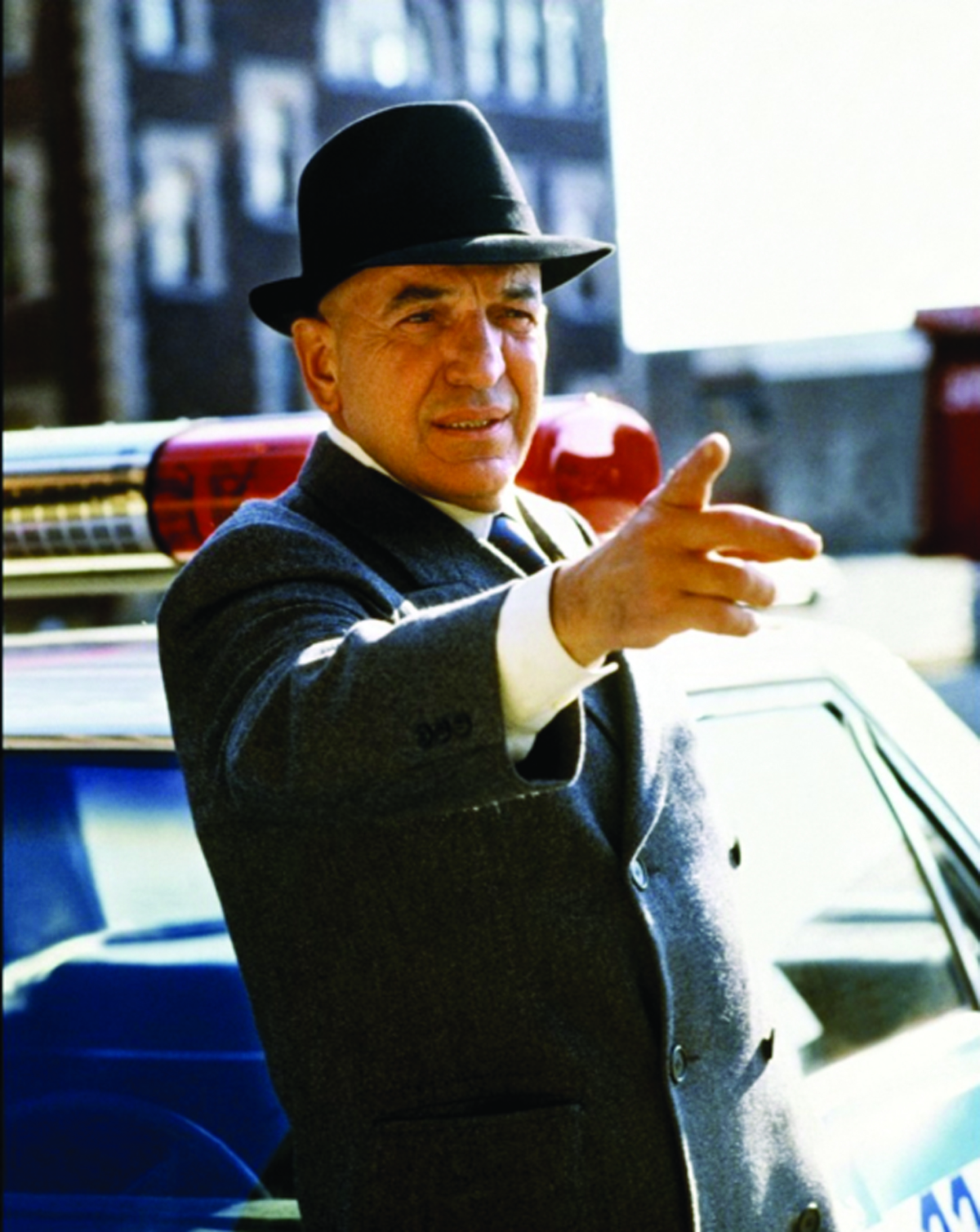 Kojak-Ragazza nel fiume