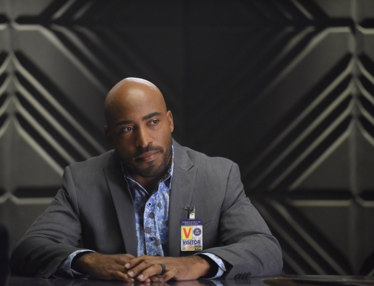 Bones-Il pasto dei lupi