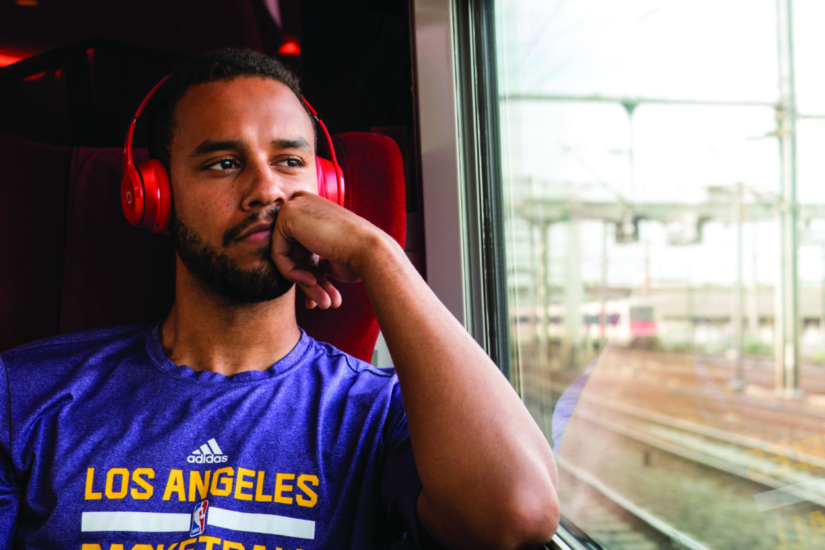 Ore 15:17 - attacco al treno