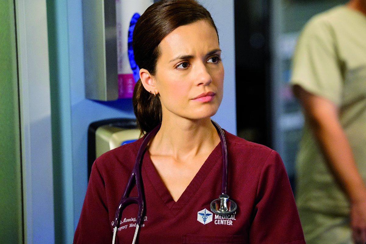 Chicago Med-Spalle al muro
