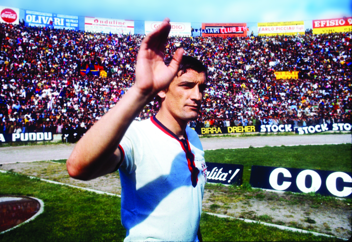 Nel nostro cielo un rombo di tuono