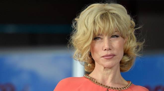 nancy brilli racconta gli uomini della sua vita liti urla e passioni magazine quotidiano net