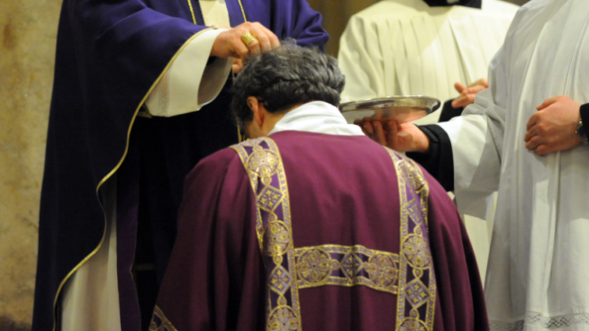 Mercoledì delle Ceneri, rito liturgico (Fotoschicchi, archivio)