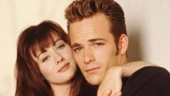 Una foto di Luke Perry e Shannon Doherty (S) interpreti di Beverly Hills 90210 (Ansa)